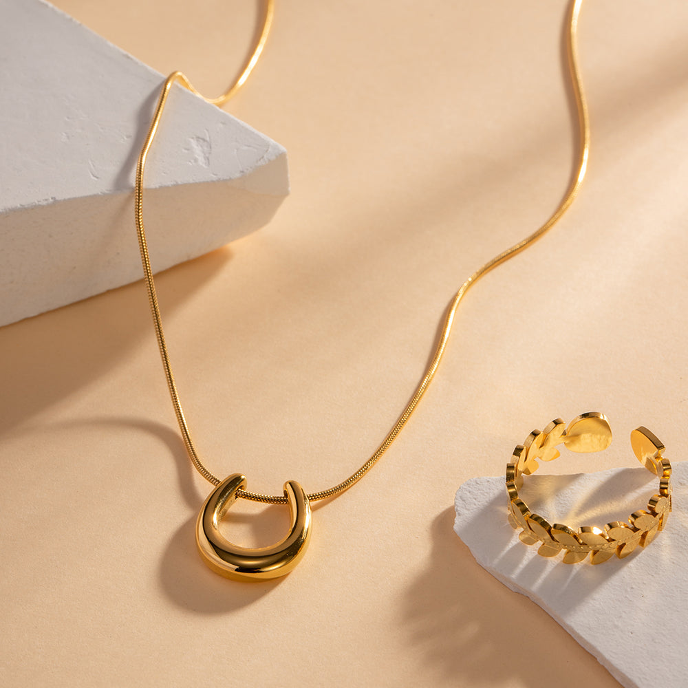 Morsina Crescent Necklace