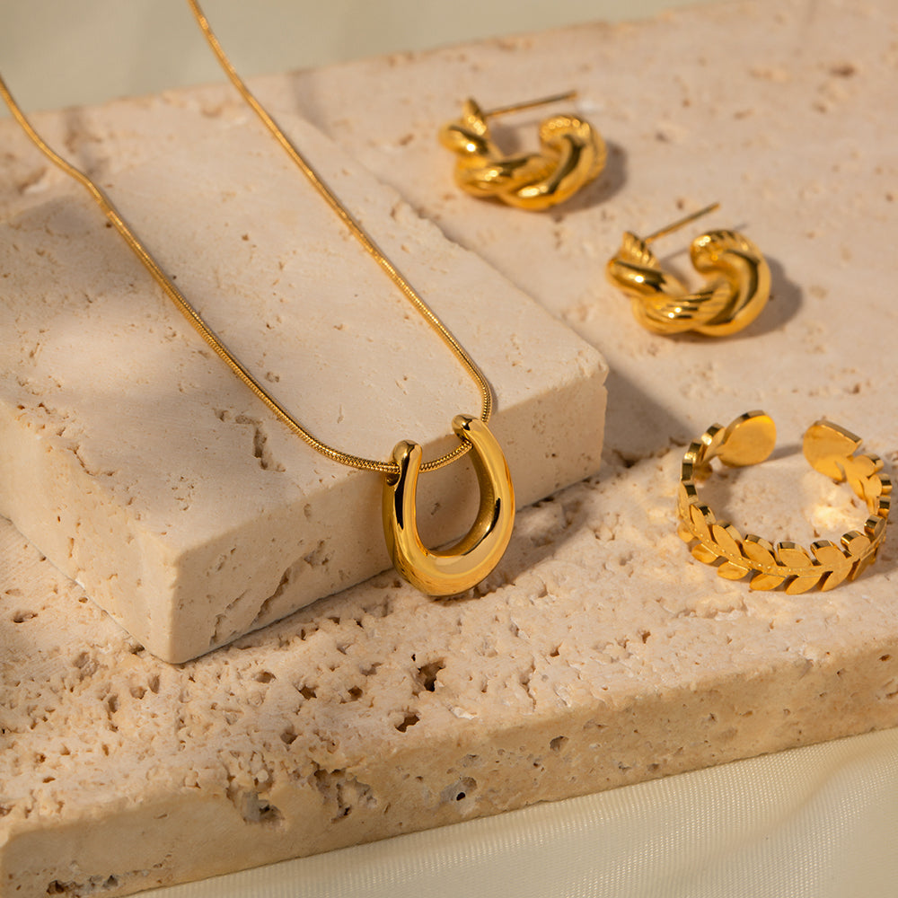 Morsina Crescent Necklace