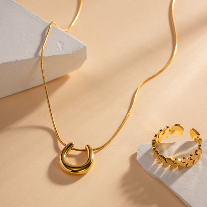 Morsina Crescent Necklace